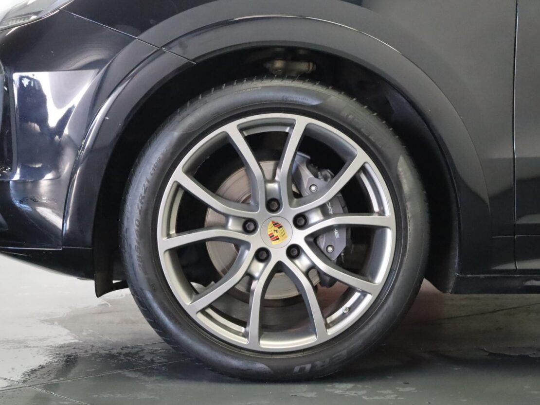 Porsche Cayenne 3.0 Dakar 84 5