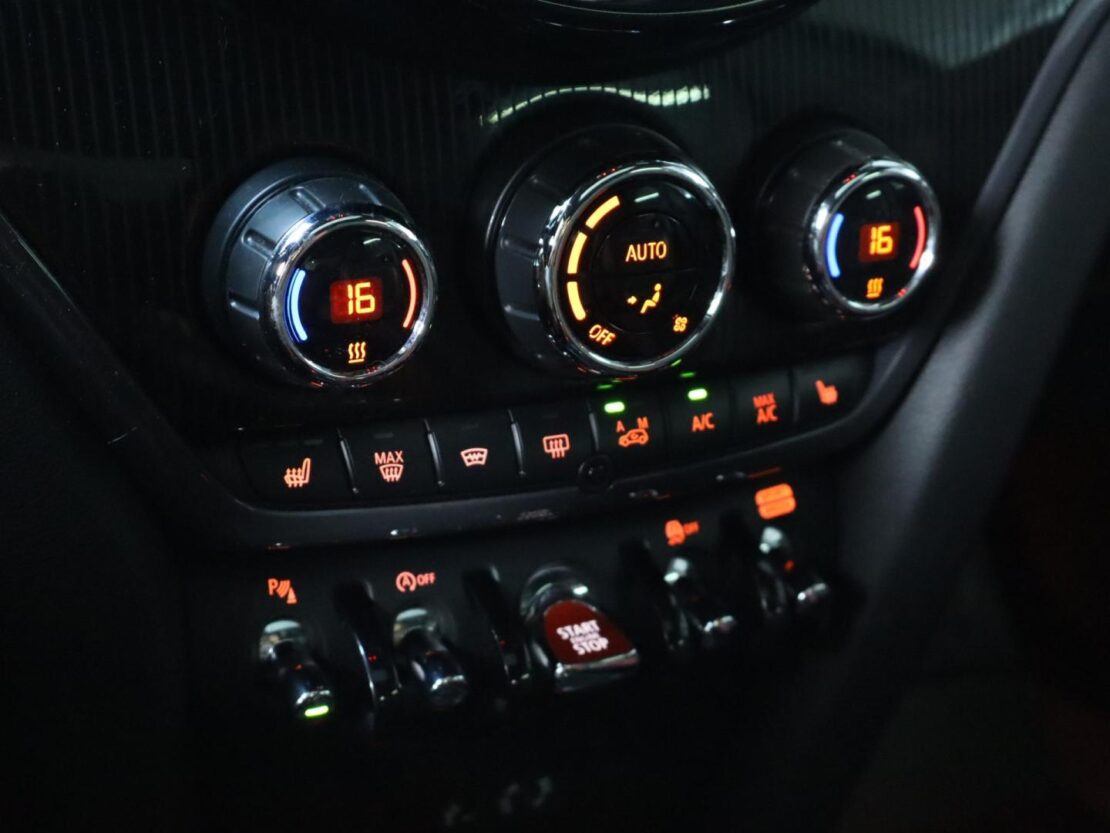 Mini Countryman John Cooper Works ALL4 Auto Desp. 23