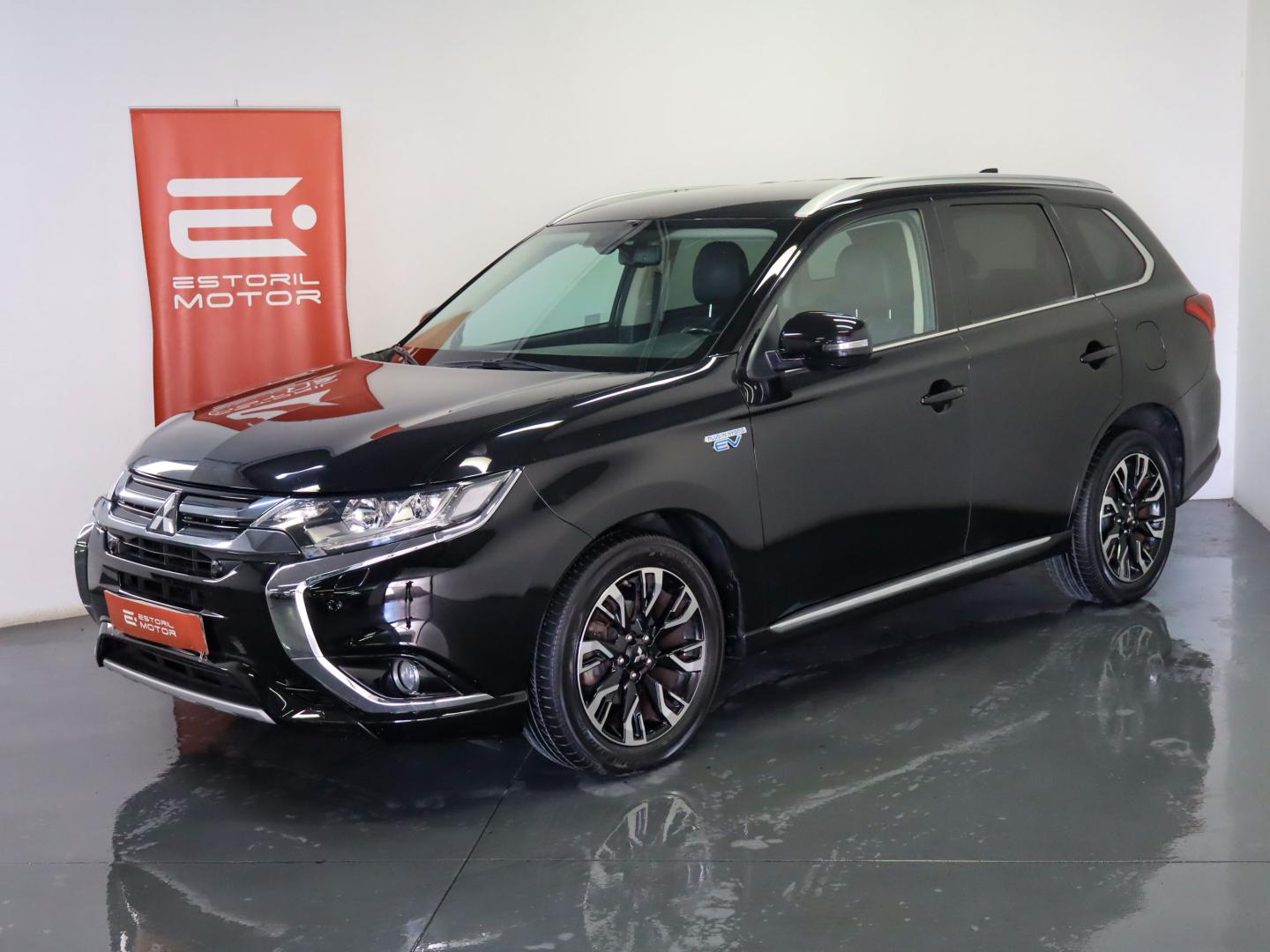 Mitsubishi Outlander 2.0 Mivec PHEV Intense Navi