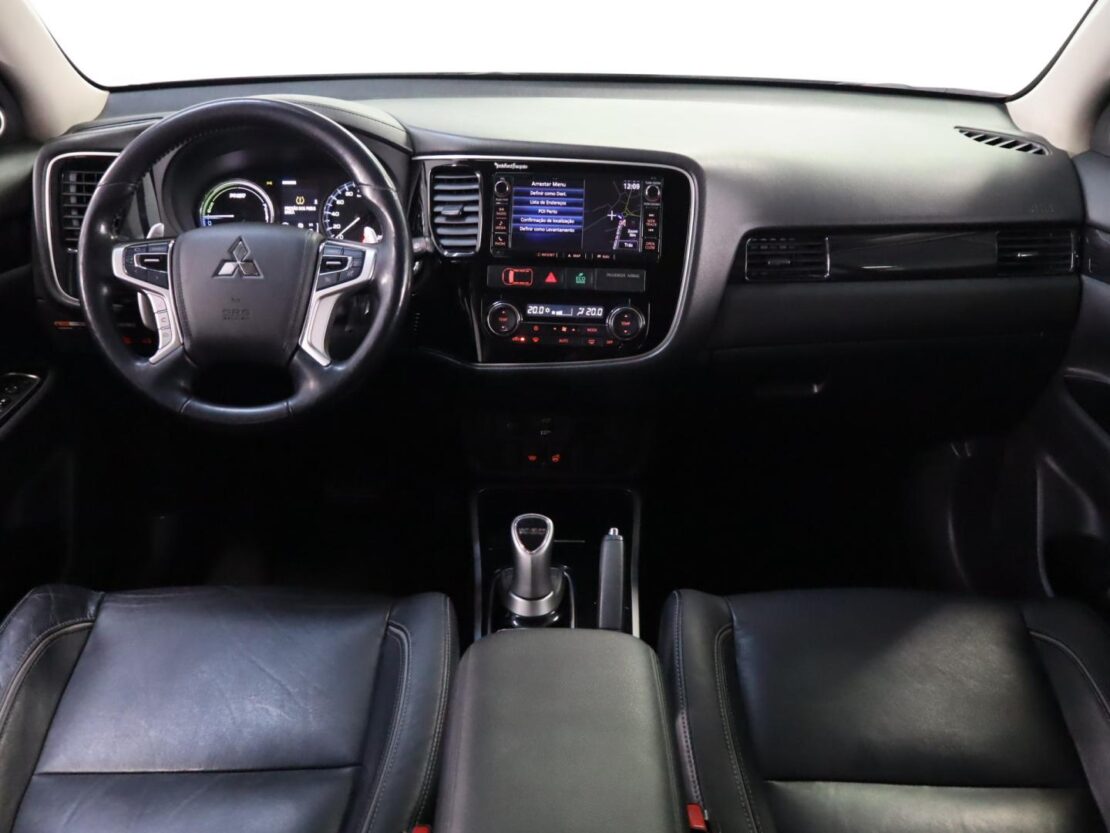 Mitsubishi Outlander 2.0 Mivec PHEV Intense Navi 12