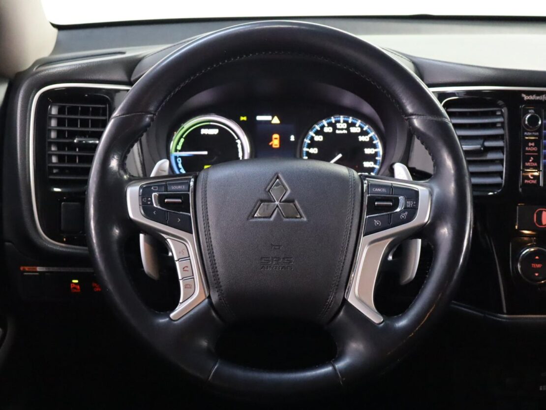 Mitsubishi Outlander 2.0 Mivec PHEV Intense Navi 13