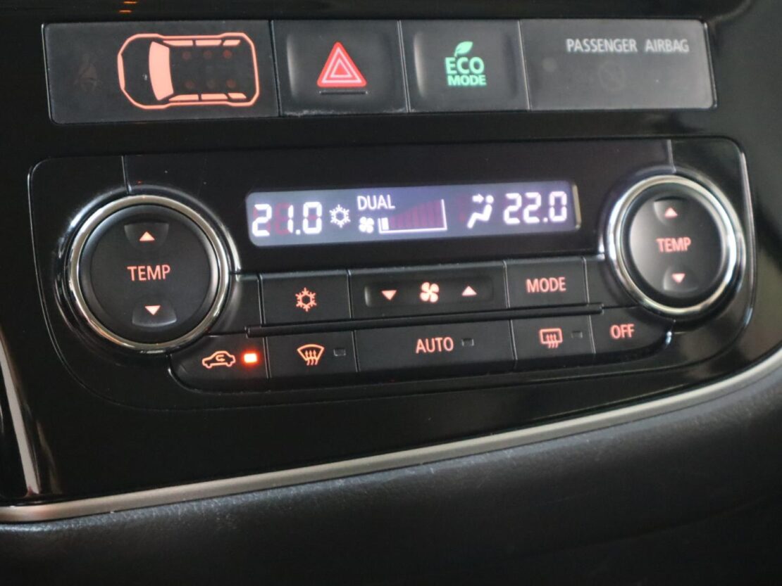 Mitsubishi Outlander 2.0 Mivec PHEV Intense Navi 18