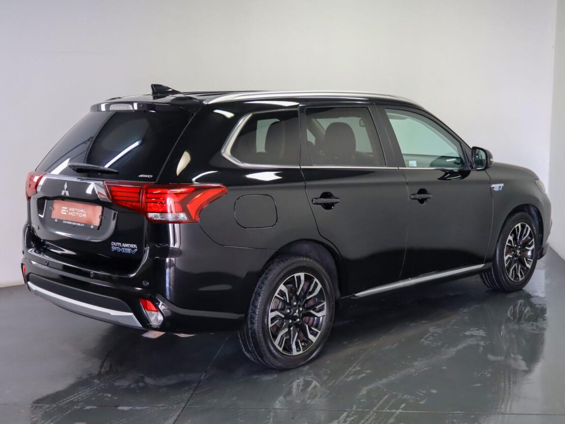 Mitsubishi Outlander 2.0 Mivec PHEV Intense Navi 3