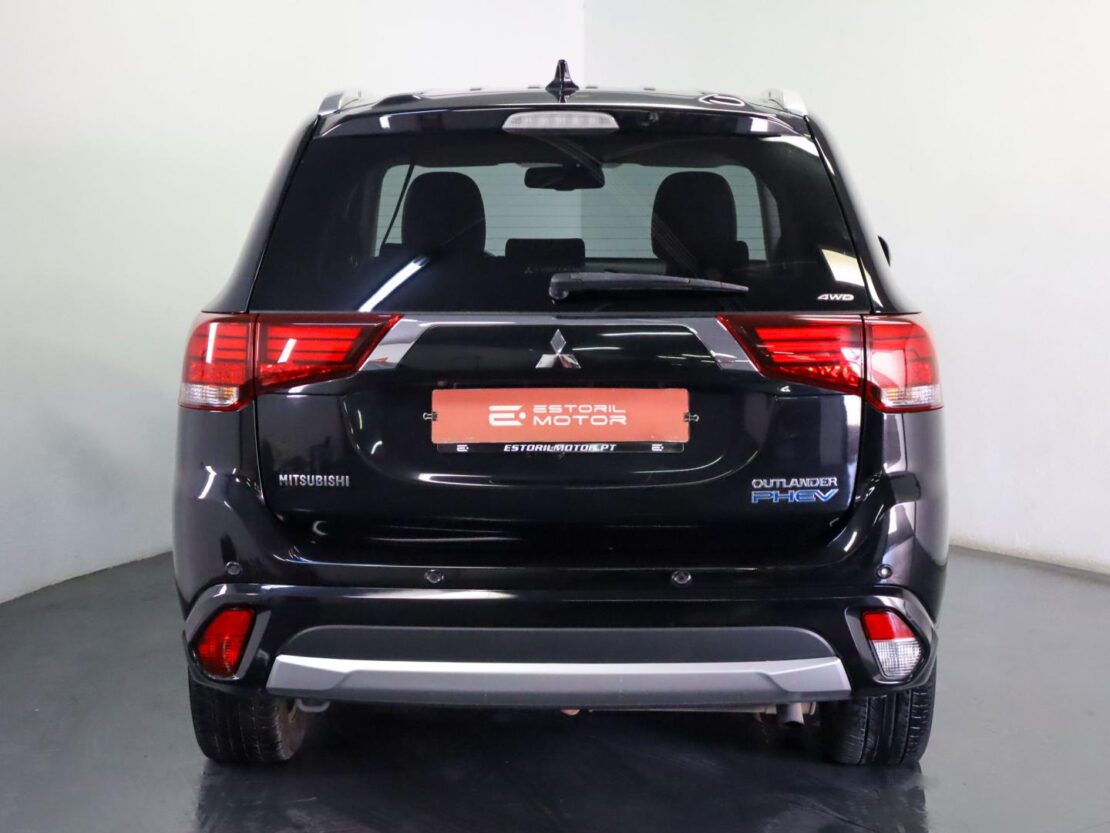 Mitsubishi Outlander 2.0 Mivec PHEV Intense Navi 4