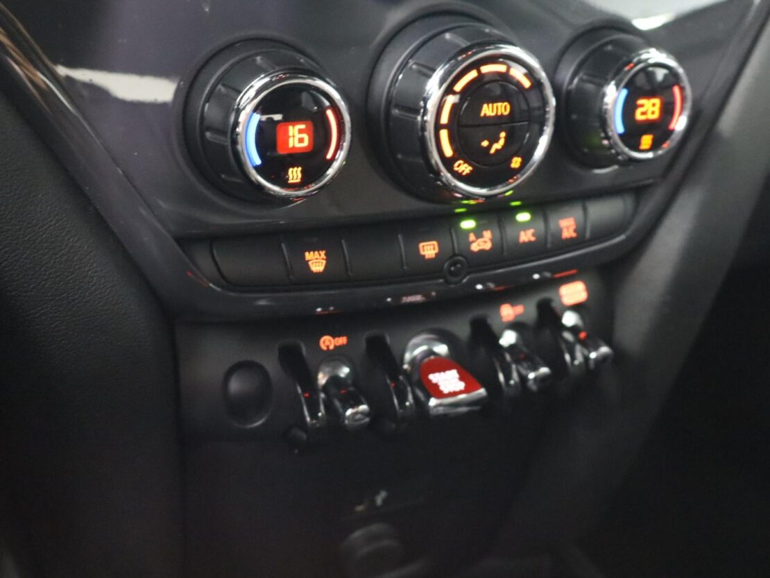 Mini Countryman One D 13