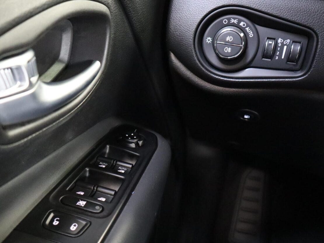 Jeep Renegade Limited 1.3 TG Plug In Hybrid  4Xe 11