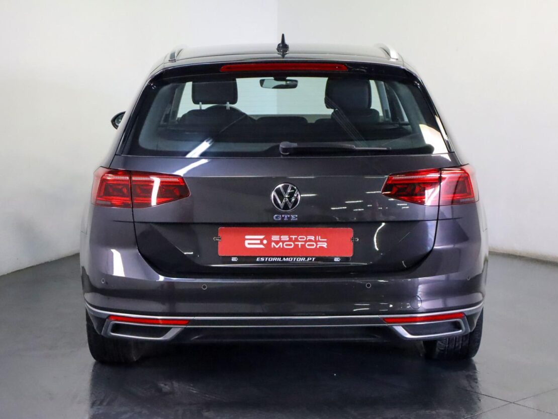 Volkswagen Passat 1.4 GTE Plug-in Hybrid Variant 4