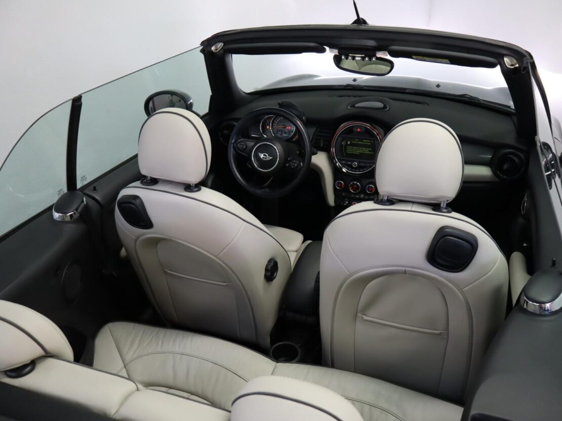 Mini Mini Cooper D Cabrio Auto 22