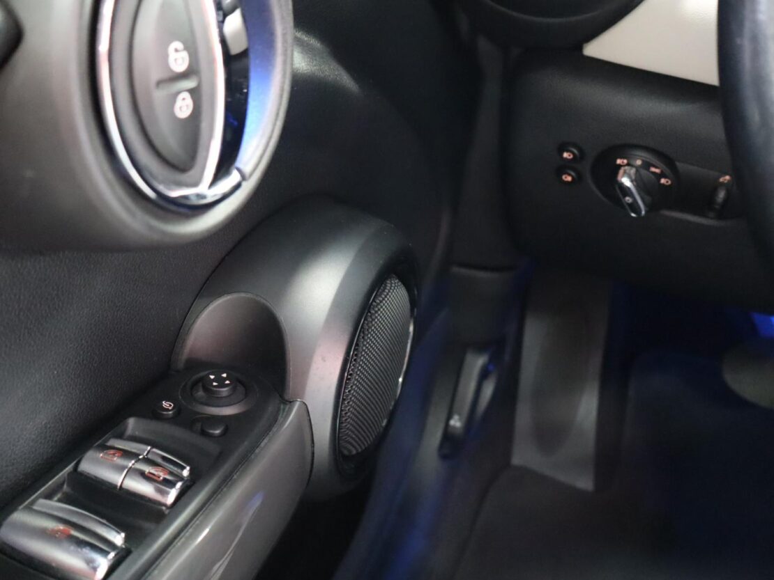 Mini Mini Cooper D Cabrio Auto 15