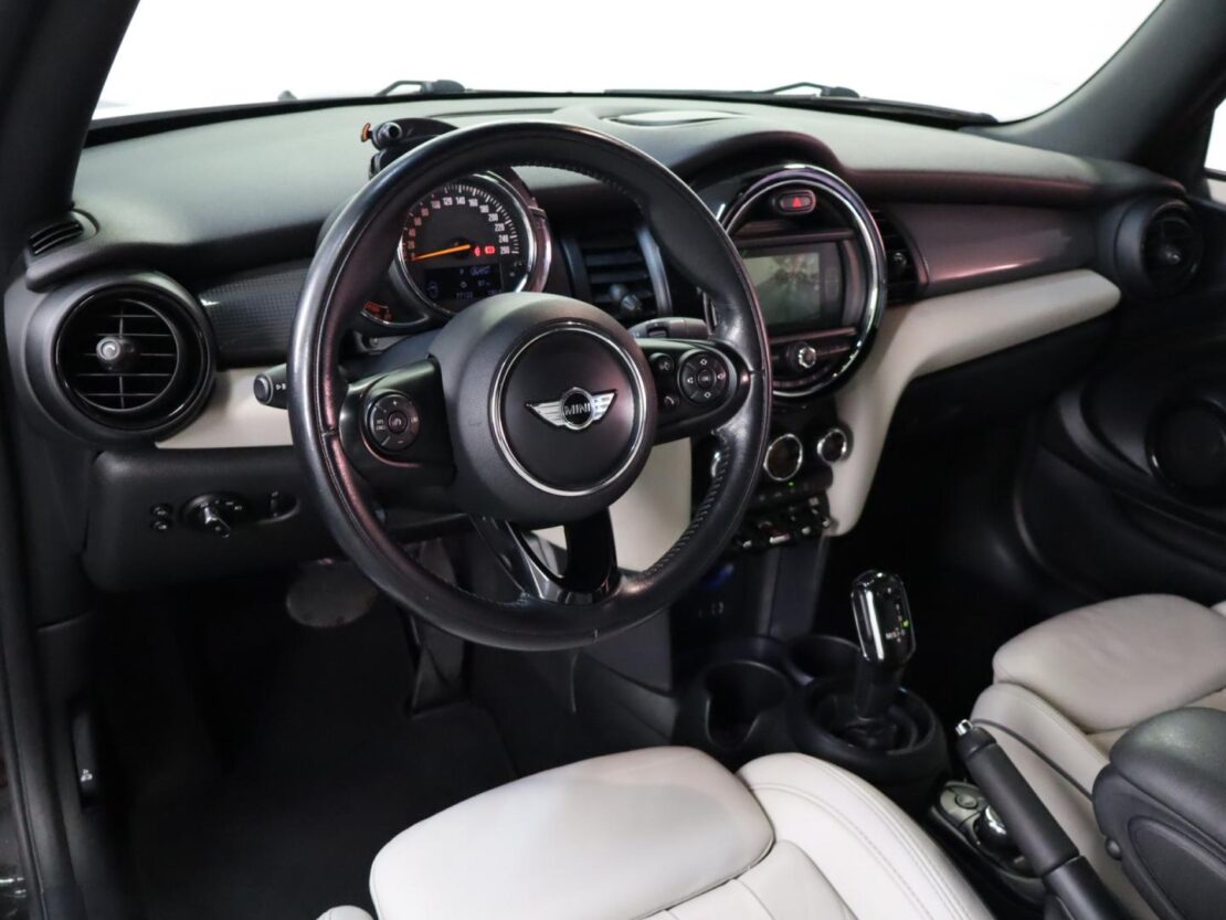 Mini Mini Cooper D Cabrio Auto 10