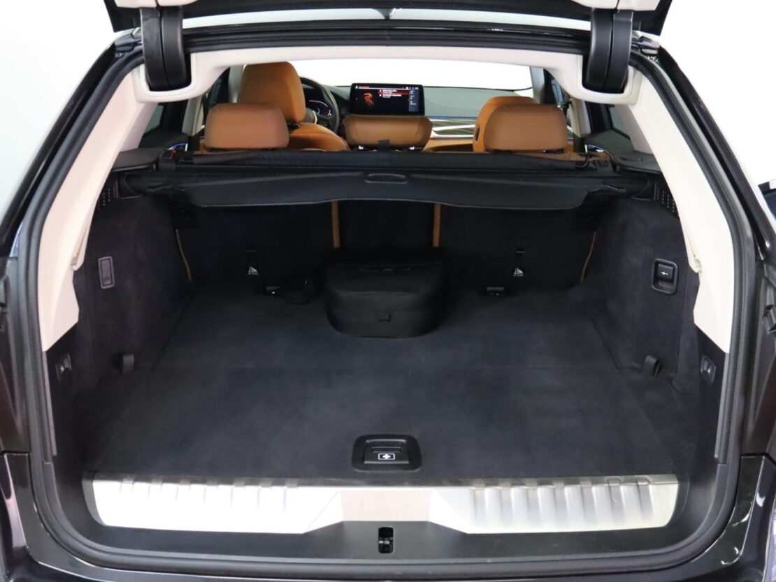 BMW Serie 5 530e Auto Line Luxury 30