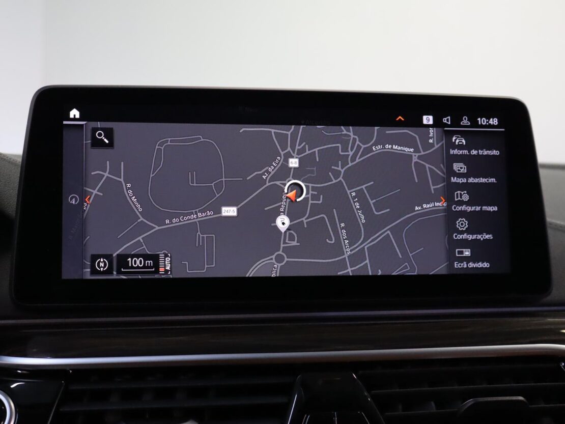 BMW Serie 5 530e Auto Line Luxury 23