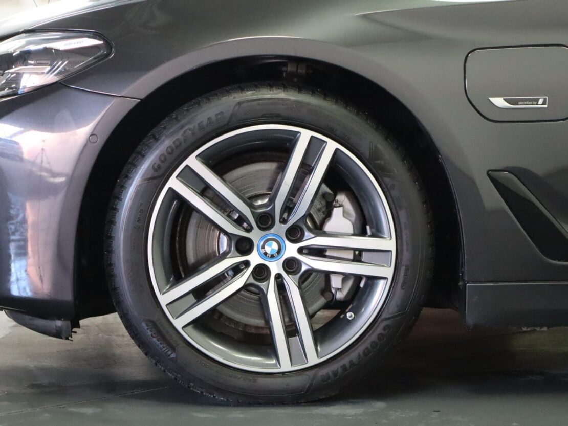 BMW Serie 5 530e Auto Line Luxury 5