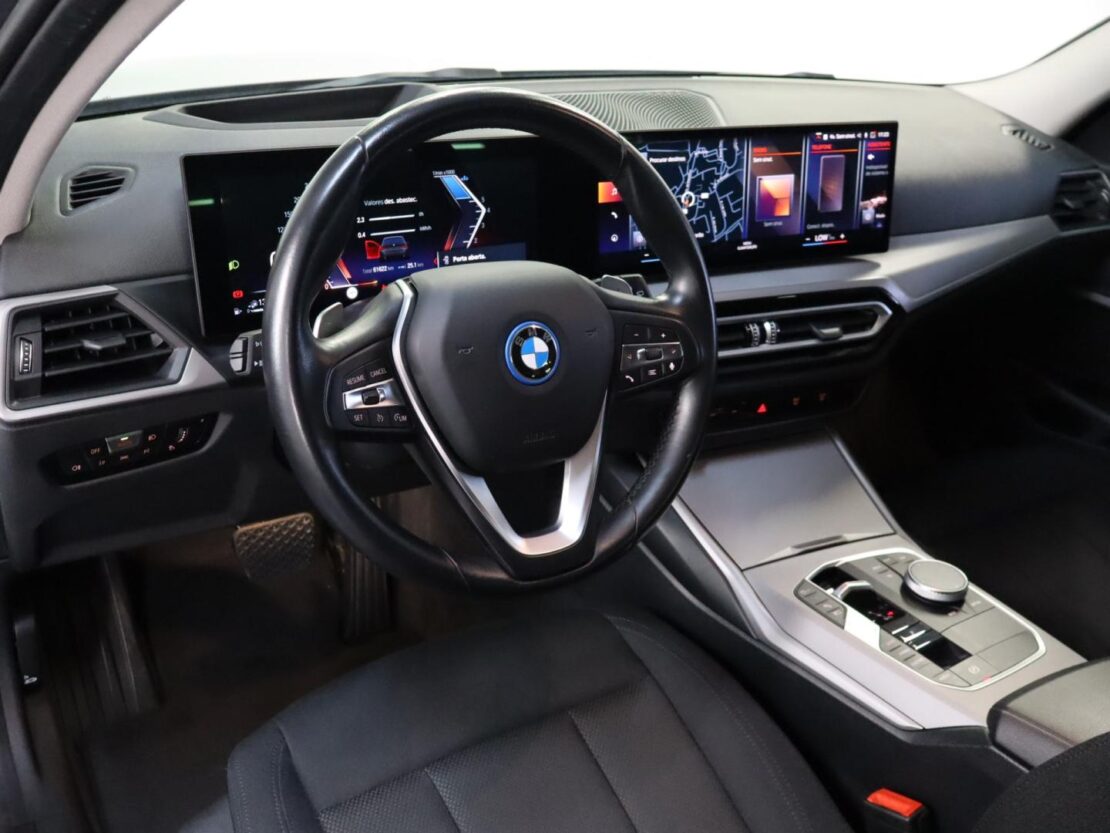 BMW Serie 3 320 e Corporate Edition Auto 8