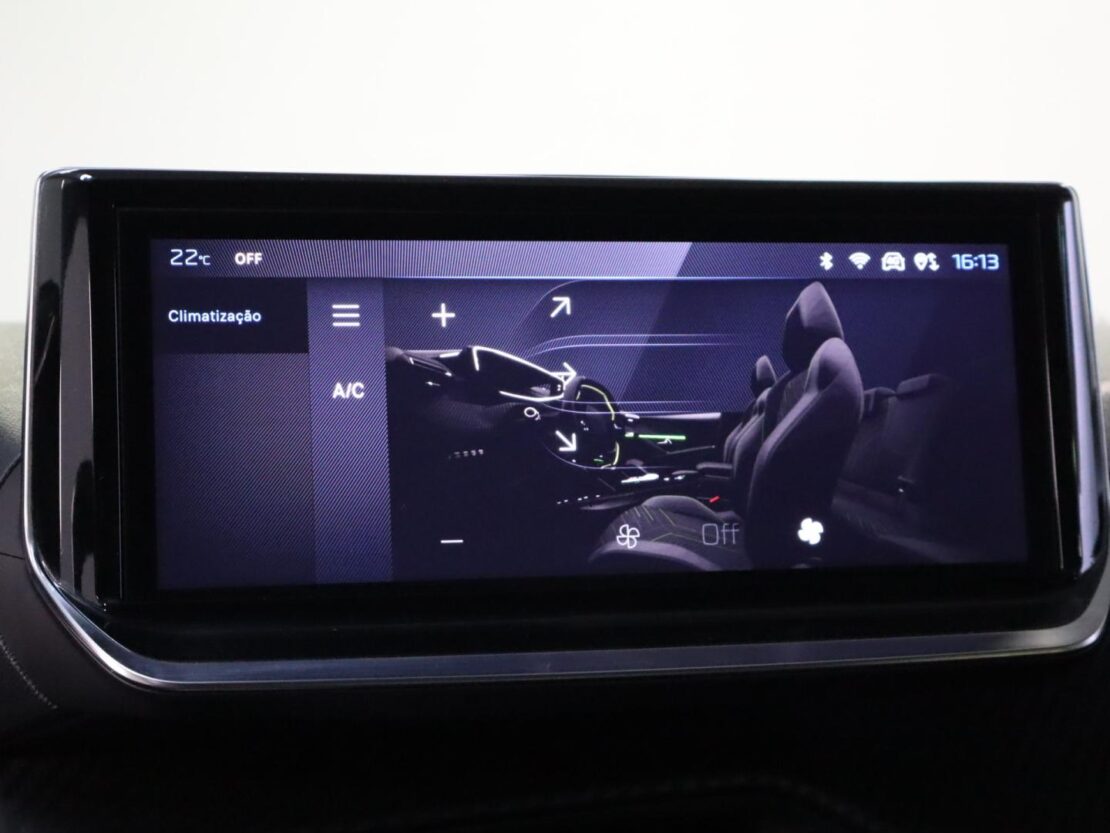 Peugeot 208 1.2 PureTech  Active Pack 17