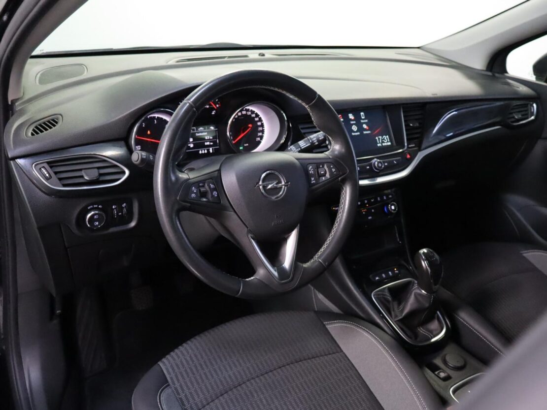 Opel Astra 1.5 Design & Tech ST 6