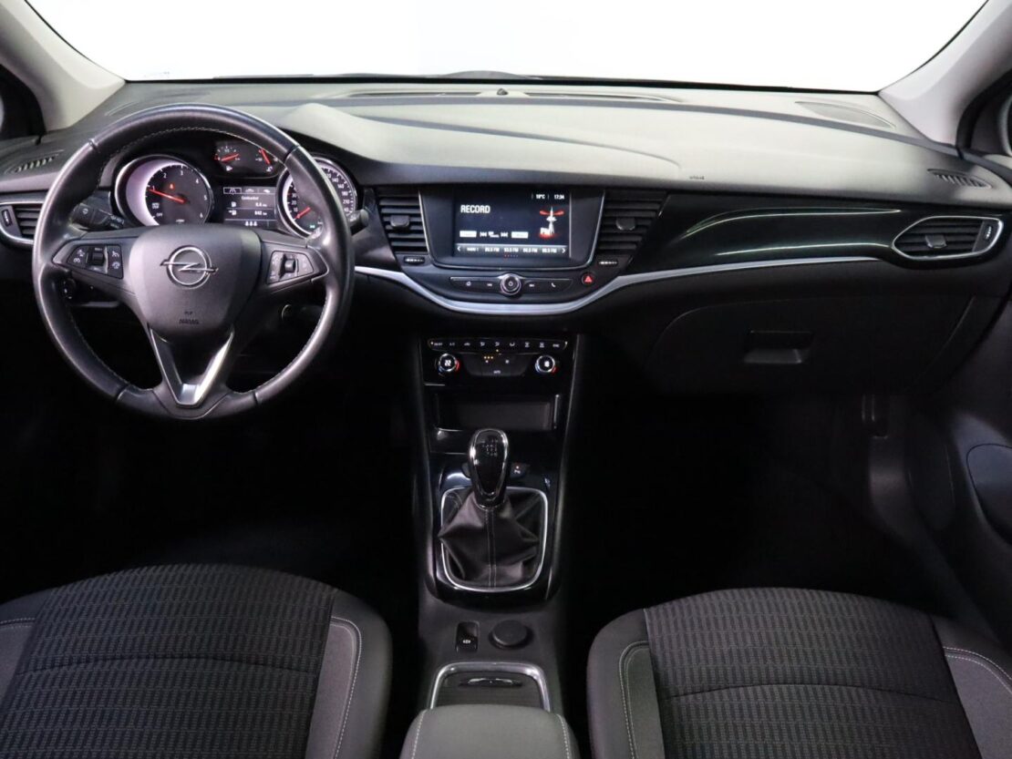 Opel Astra 1.5 Design & Tech ST 9