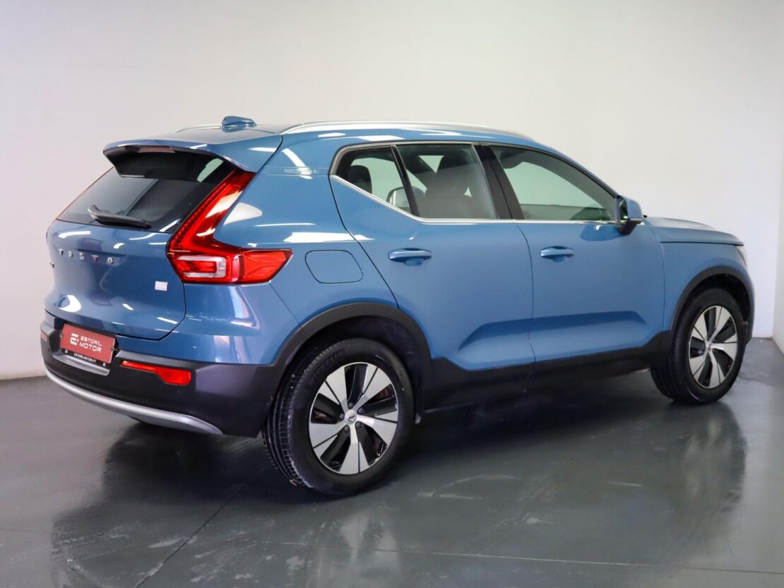 Volvo XC40 1.5 T5 Plus Bright PG HYBRID 3