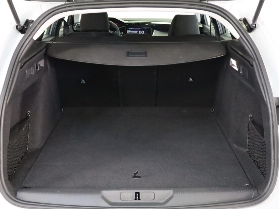 Peugeot 308 SW Style 1.5 BlueHDi EAT8 18