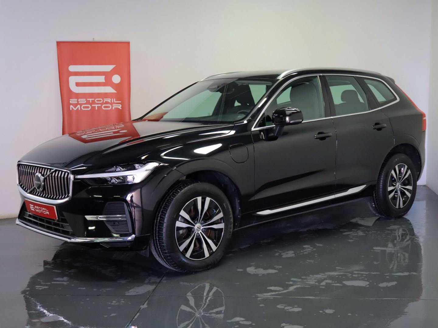 Volvo XC60 2.0 T6  AWD PHEV Core Auto