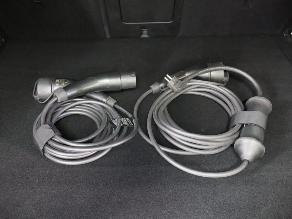 Volvo XC60 2.0 T6  AWD PHEV Core Auto 6