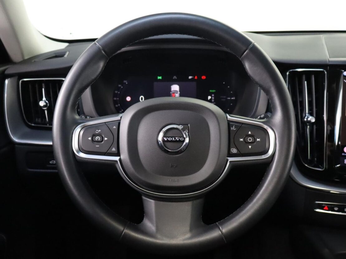 Volvo XC60 2.0 T6  AWD PHEV Core Auto 14