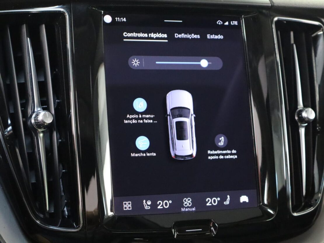 Volvo XC60 2.0 T6  AWD PHEV Core Auto 20