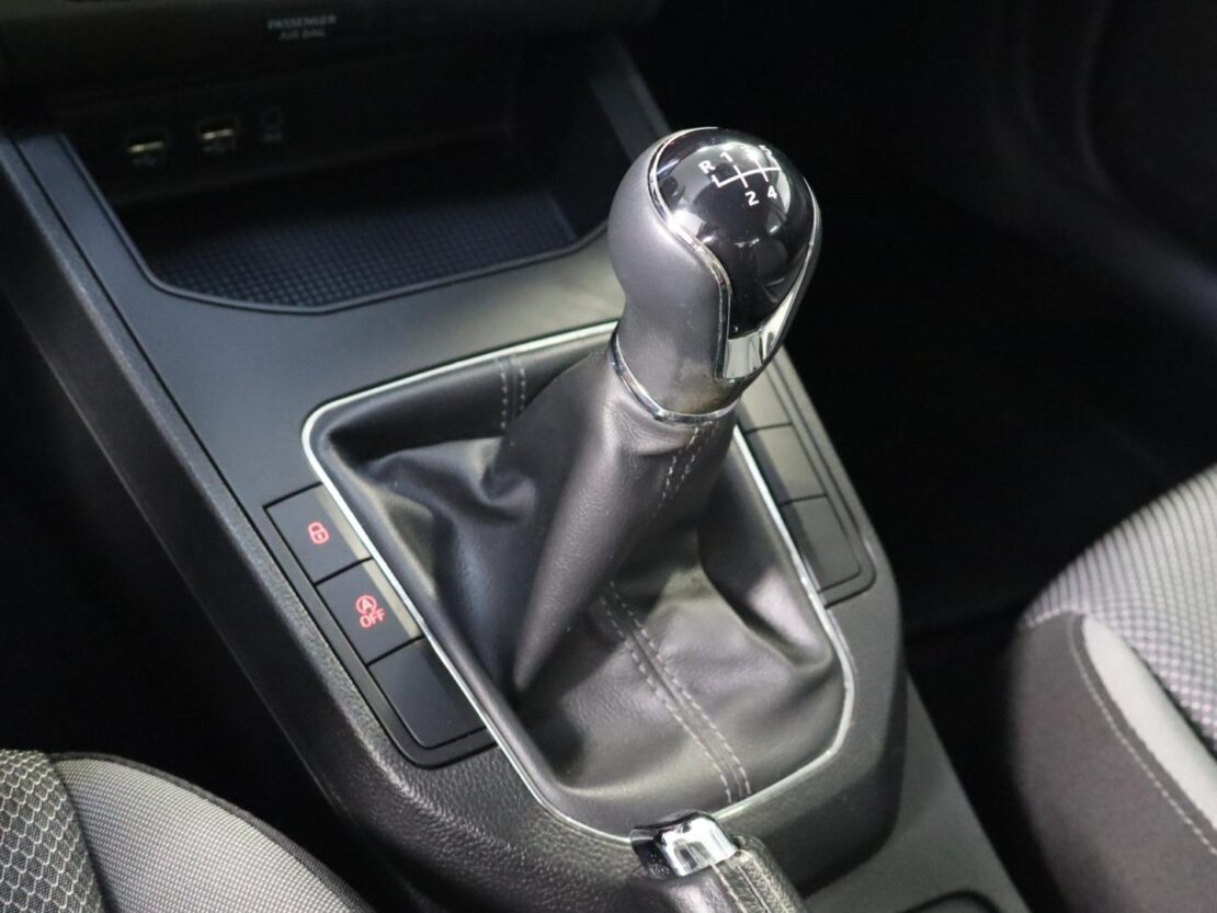 SEAT Ibiza 1.6 TDI REFERENCE 17