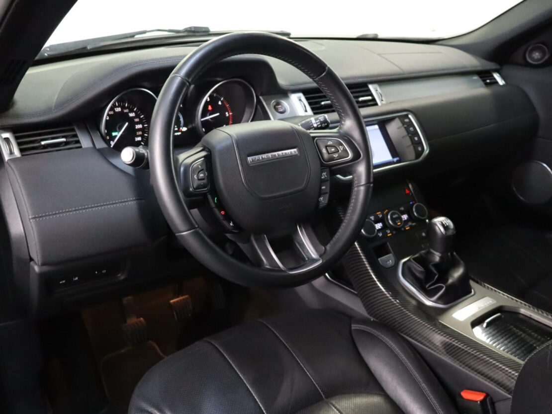 Land Rover Range Rover Evoque 2.0 D150 R-Dynamic S 6
