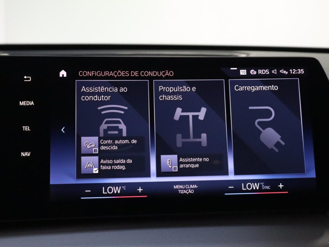 BMW iX1 xDrive30 18