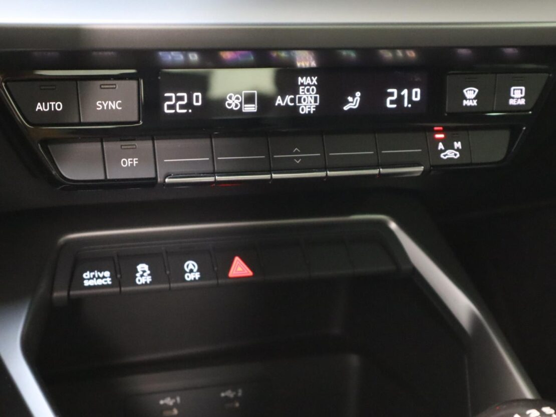 Audi A3 Sportback 30 TDI Base 14