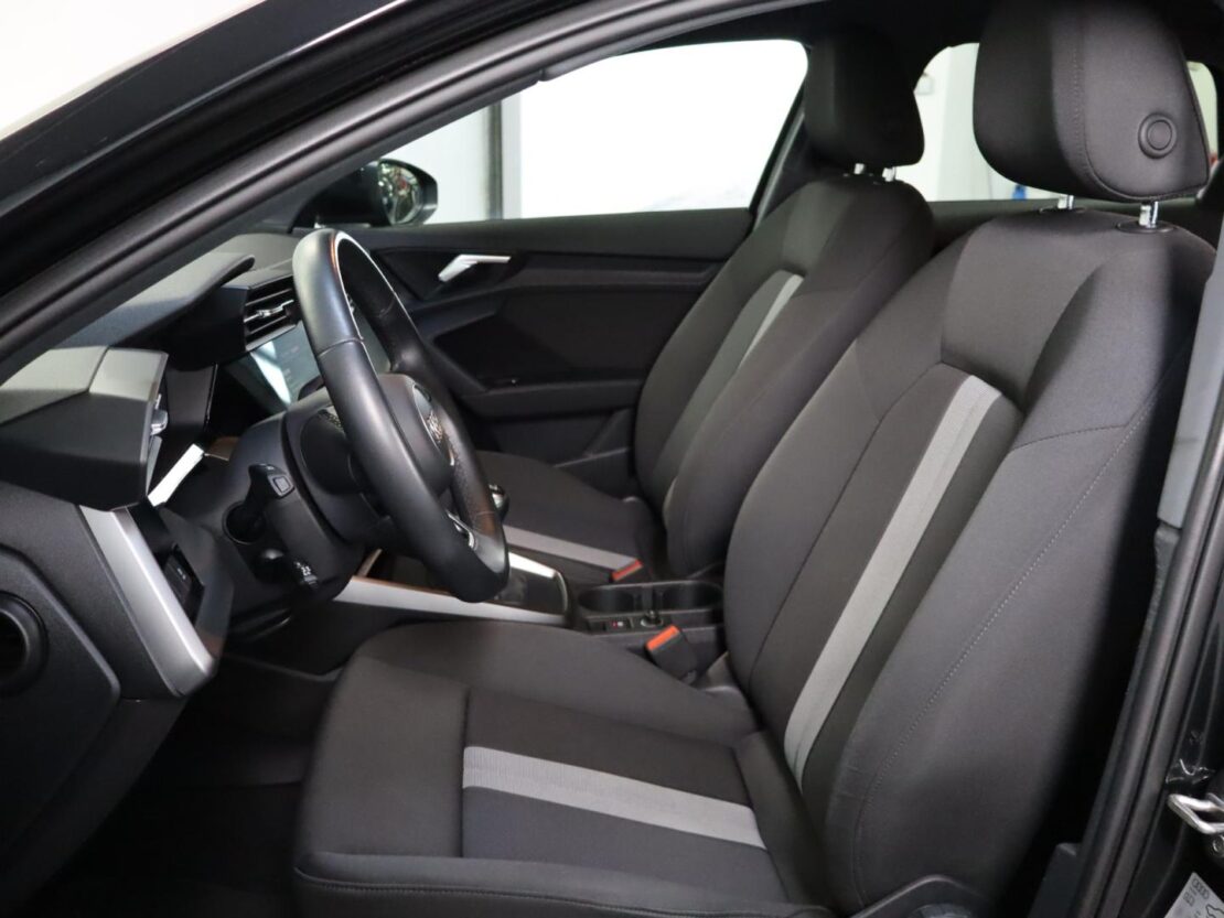 Audi A3 Sportback 30 TDI Base 6