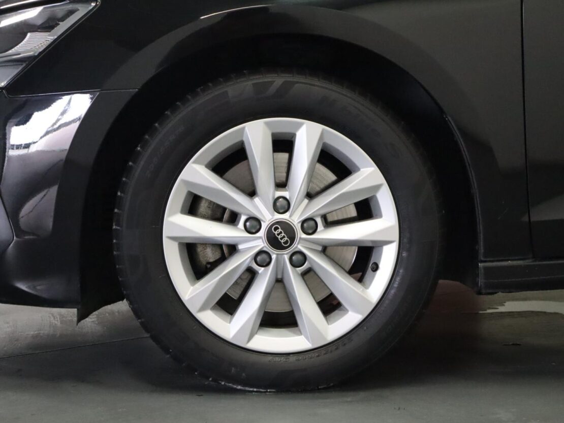 Audi A3 Sportback 30 TDI Base 17