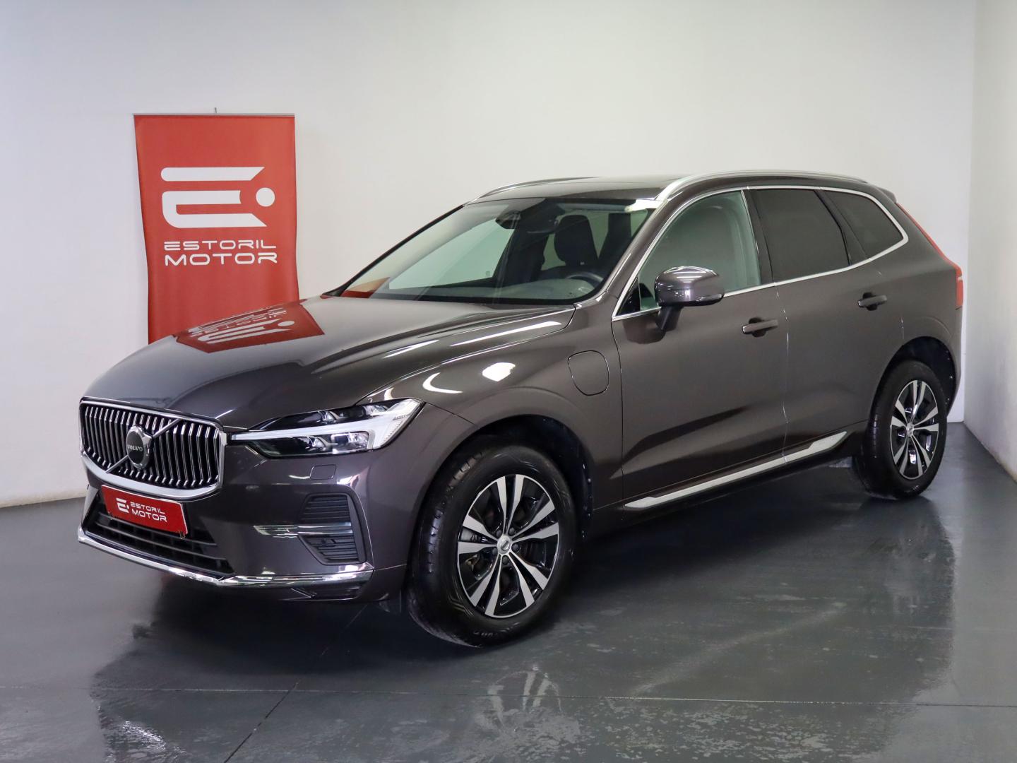 Volvo XC60 2.0 T6  AWD PHEV Core Auto