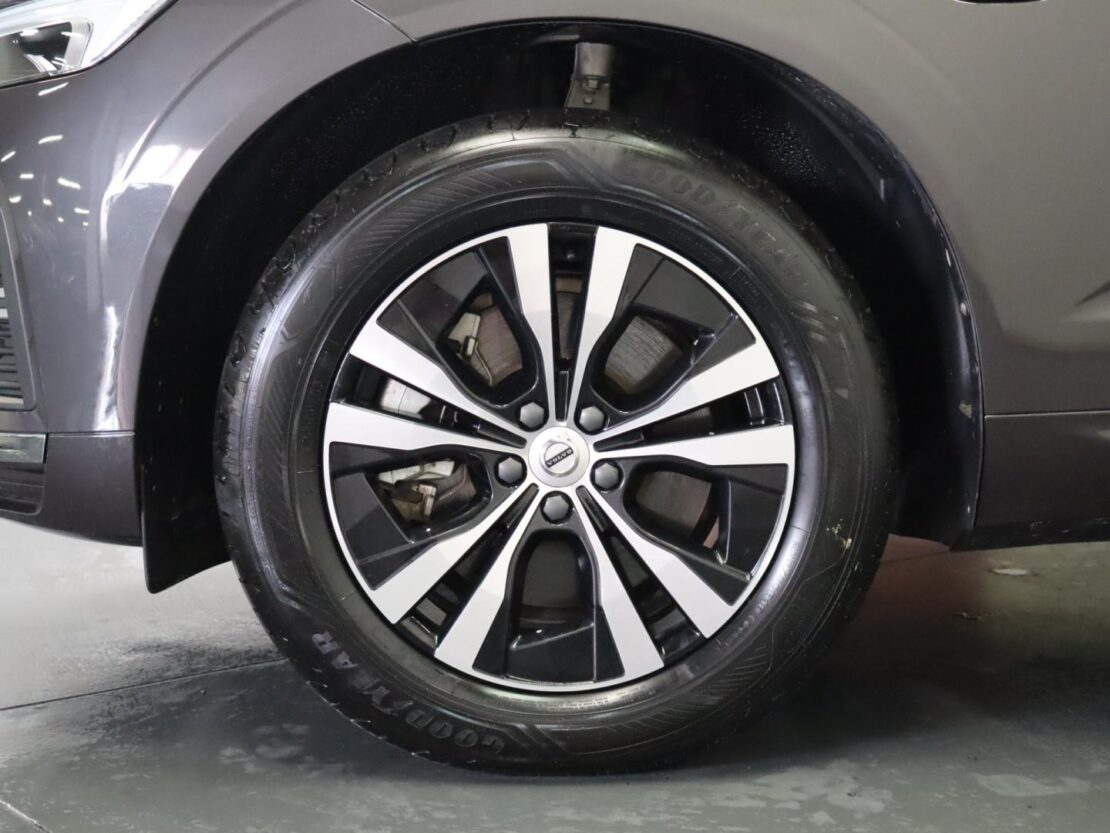 Volvo XC60 2.0 T6  AWD PHEV Core Auto 5