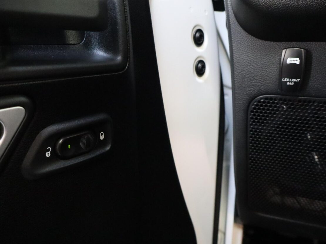 Jeep Wrangler Unlimited 2.8 CRD MTX Sahara Adventure Edition 16