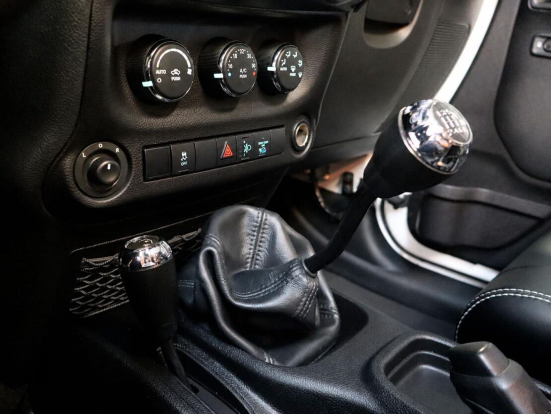 Jeep Wrangler Unlimited 2.8 CRD MTX Sahara Adventure Edition 21