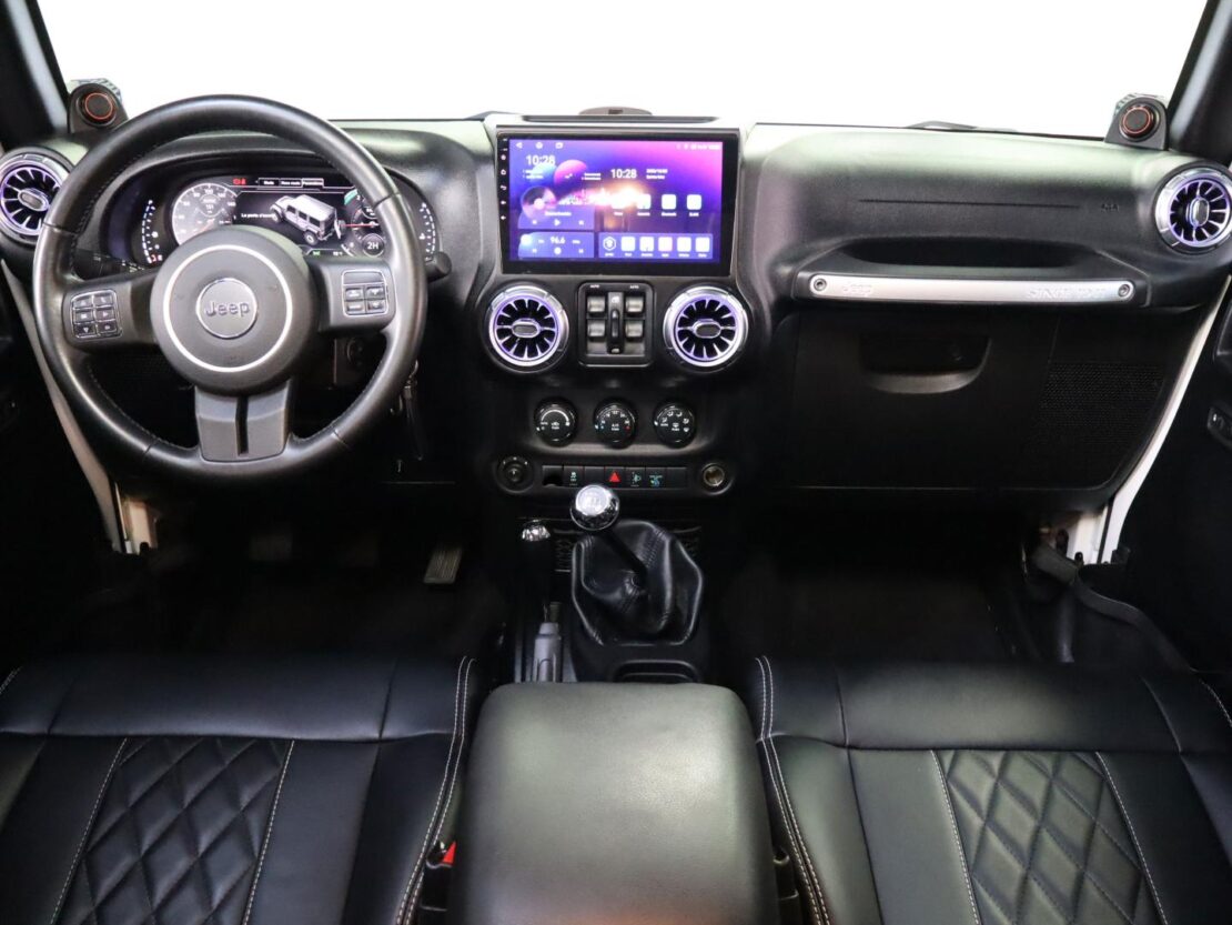 Jeep Wrangler Unlimited 2.8 CRD MTX Sahara Adventure Edition 14