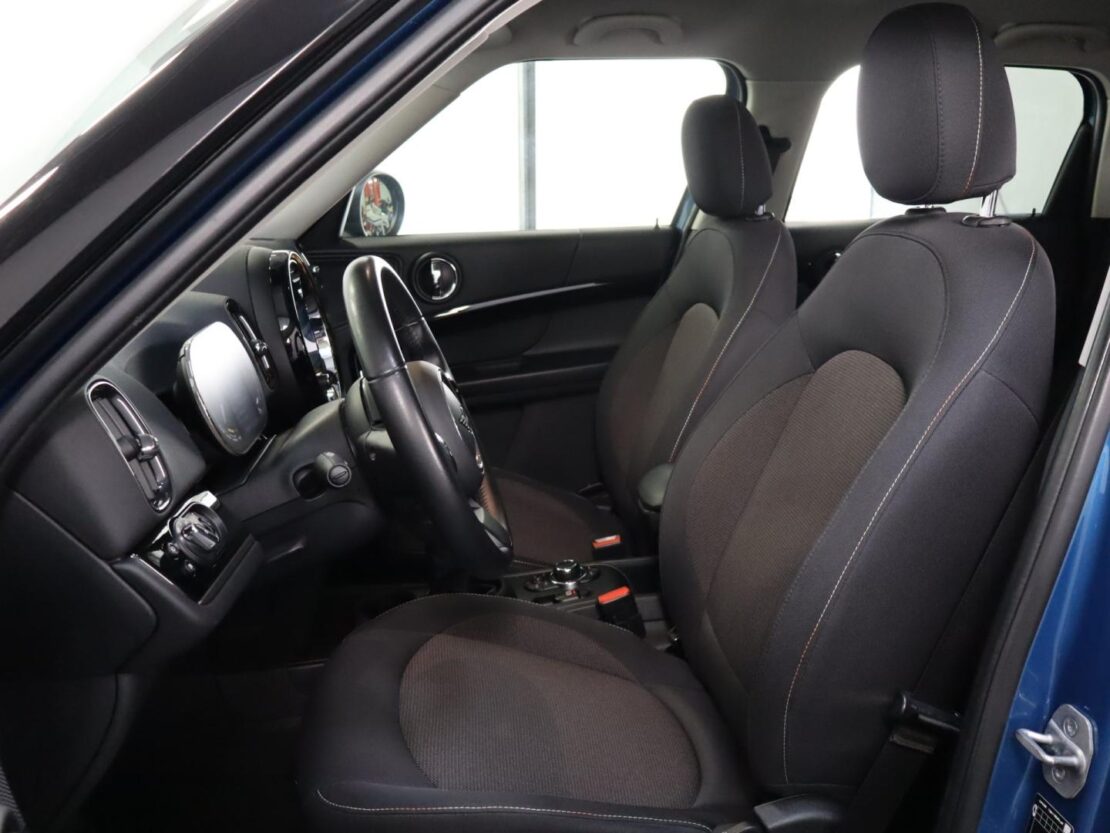 Mini Countryman Cooper S E ALL4 Auto 9