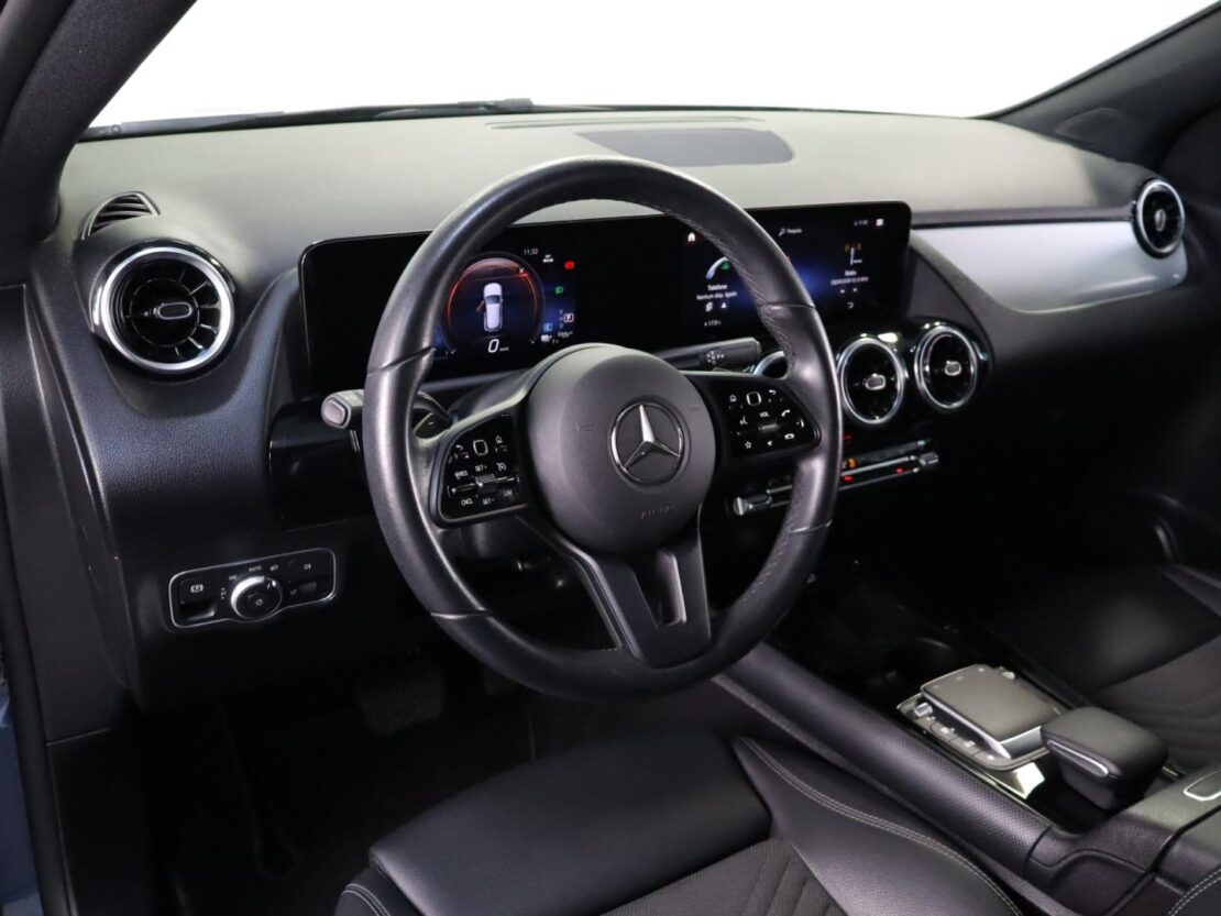 Mercedes Benz GLA 250 e STYLE 8