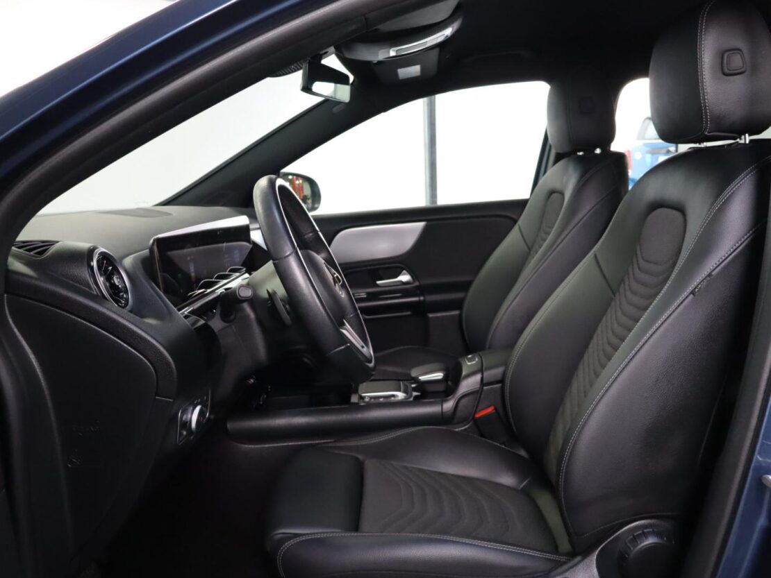 Mercedes Benz GLA 250 e STYLE 9