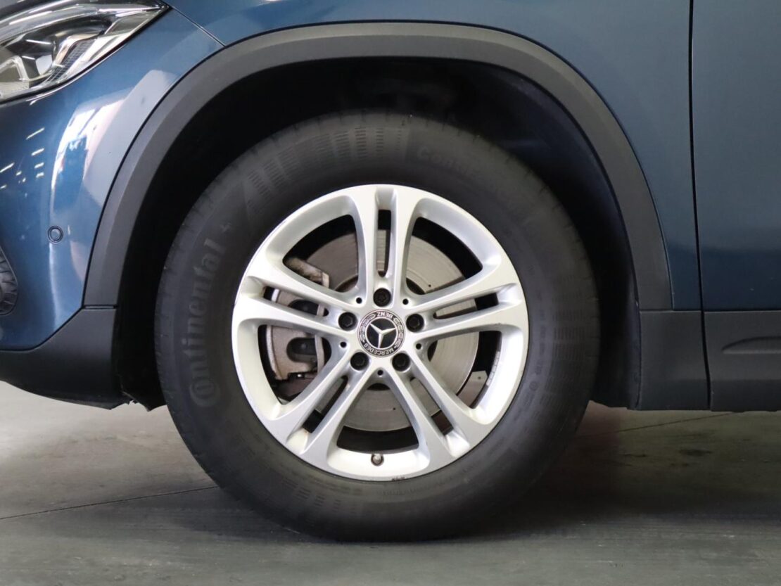 Mercedes Benz GLA 250 e STYLE 5