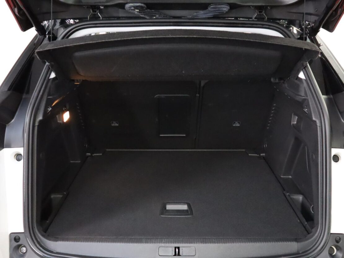 Peugeot 3008 1.2 PureTech Allure 21