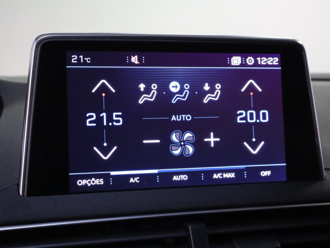 Peugeot 3008 1.2 PureTech Allure 13