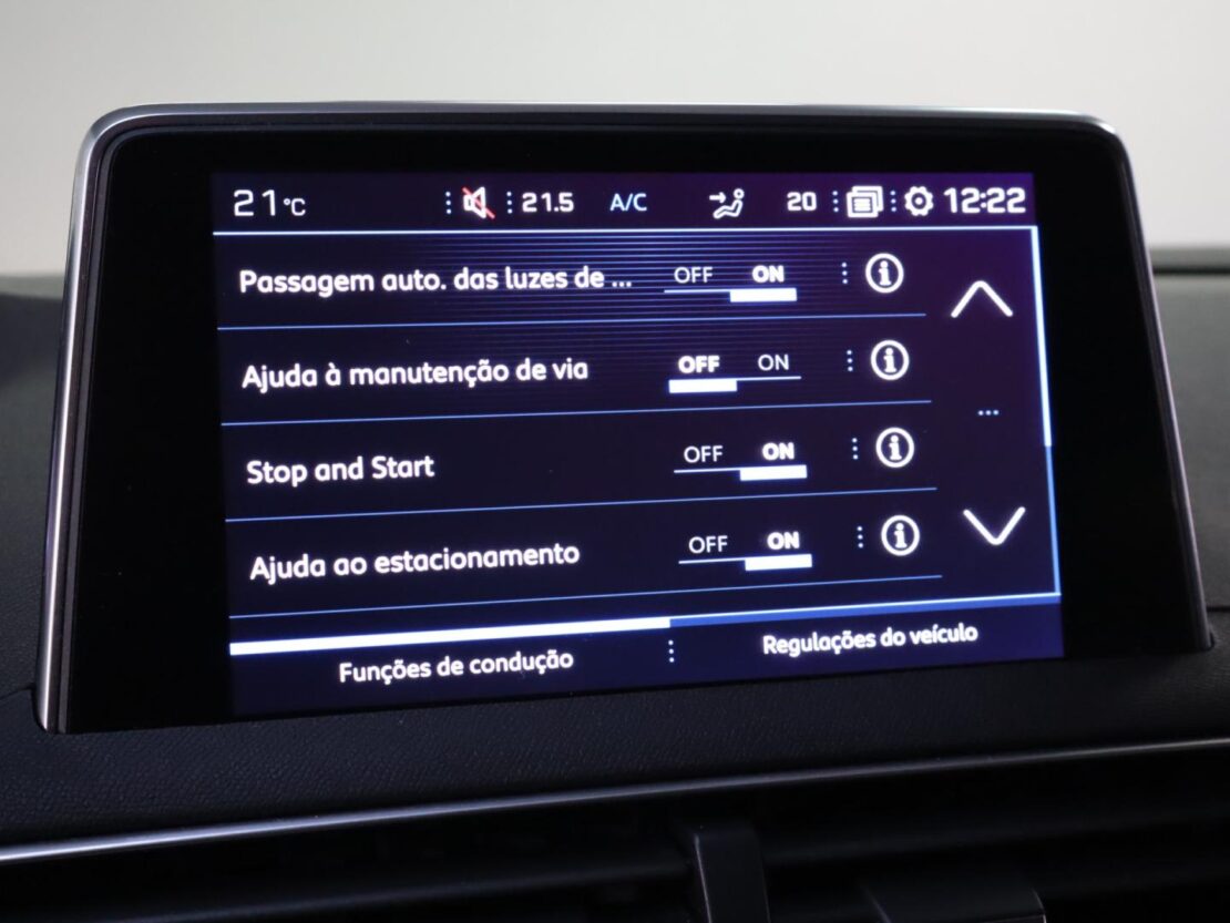 Peugeot 3008 1.2 PureTech Allure 15