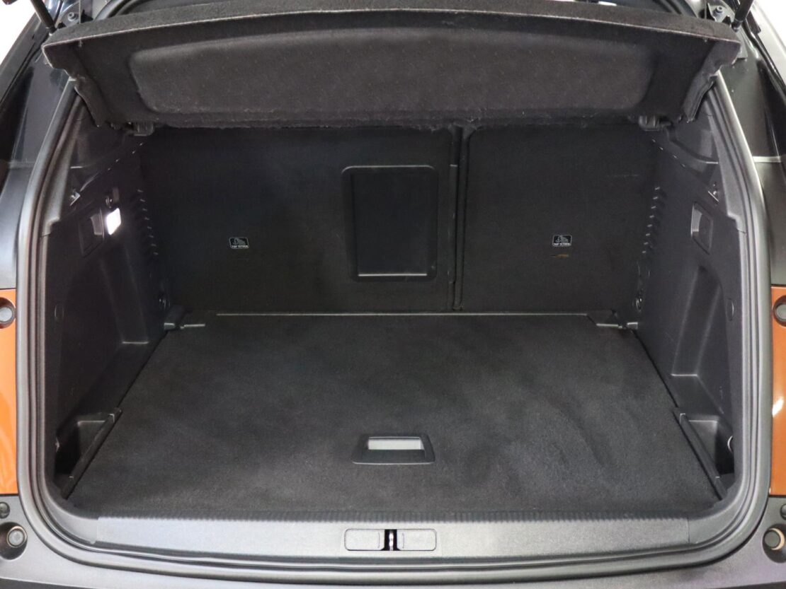 Peugeot 3008 GT Line 1.6 BlueHDi EAT6 18