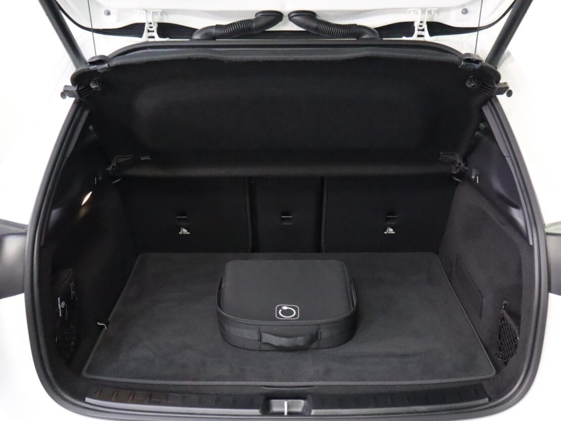 Mercedes Benz EQA 250+ Progressive 22