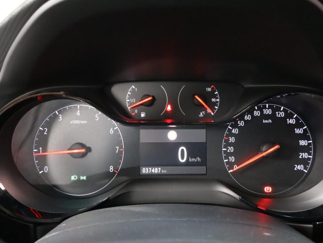 Opel Corsa 1.5D Business Edition 11