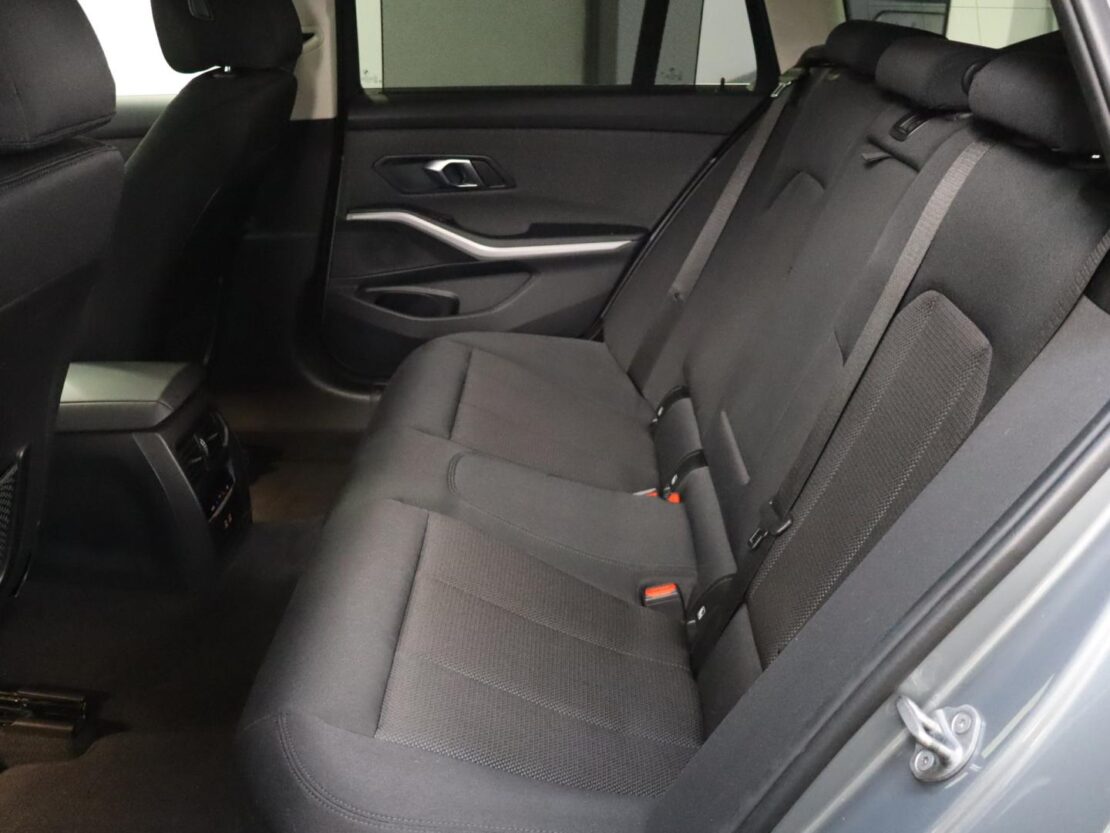 BMW Serie 3 320d Auto 9