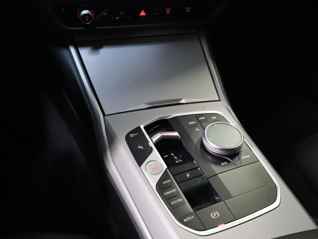 BMW Serie 3 320d Auto 19